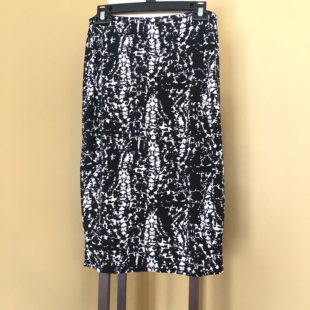 Premise Black and White Skirt